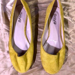 ONLYU YELLOW SUEDE FLATS SHOES SIZE 6